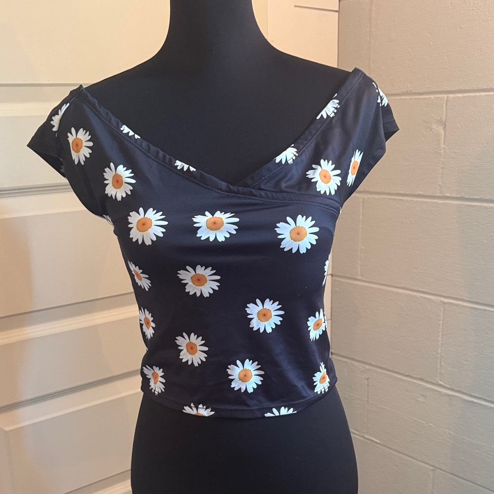 Kortni Jeane - Daisy Print Off-Shoulder Women’s swim top